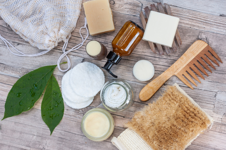 Reinig kammen en haarborstels