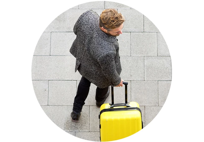 Troubles intestinaux au cours d'un voyage Impact d'autres modes d'hygiène, de l'alimentation et du climat.