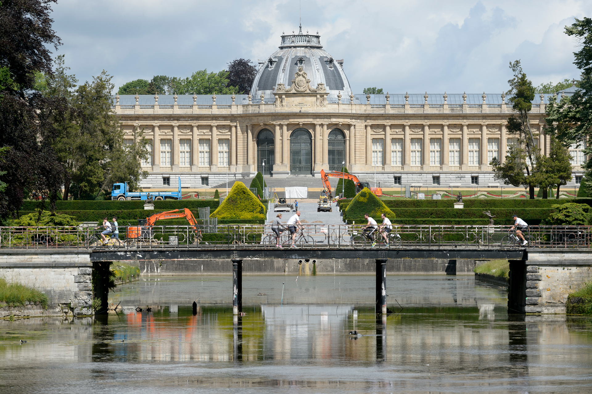 Devant le musée AfricaMuseum de Tervuren