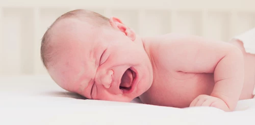 Baby tussen 8 en 10 maanden die niet wil slapen.